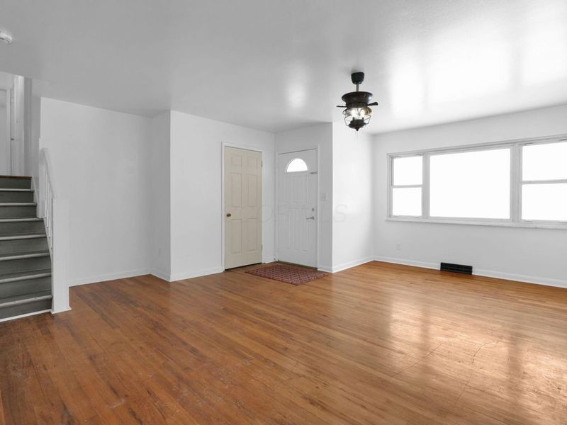 1414 Shanley Drive , Columbus, OH 43224 Photo 3