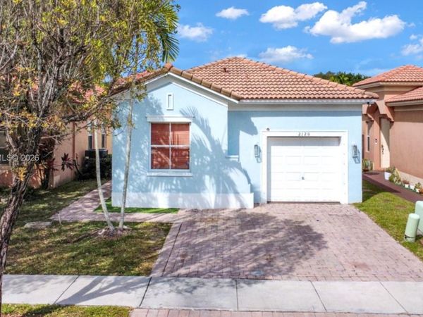 2120 NE 37th Rd, Homestead, FL 33033