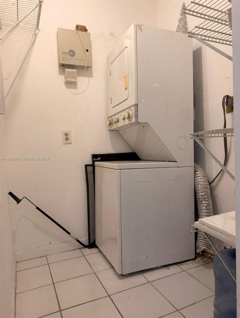 7880 W 29th Way, Unit 201, Hialeah, FL 33018 Photo