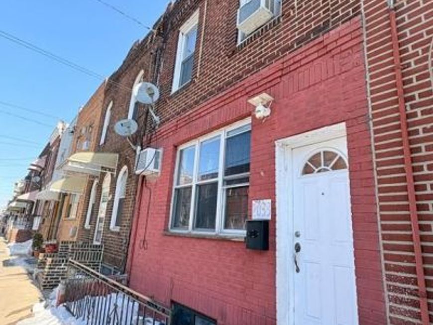 2033 S 9th Street, Philadelphia, PA 19148 Main Photo