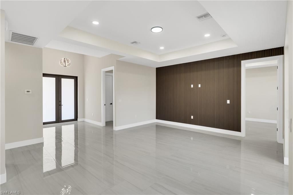 545 Chalet Ave S, Lehigh Acres, FL 33974 Photo