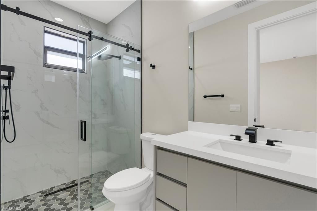 545 Chalet Ave S, Lehigh Acres, FL 33974 Photo