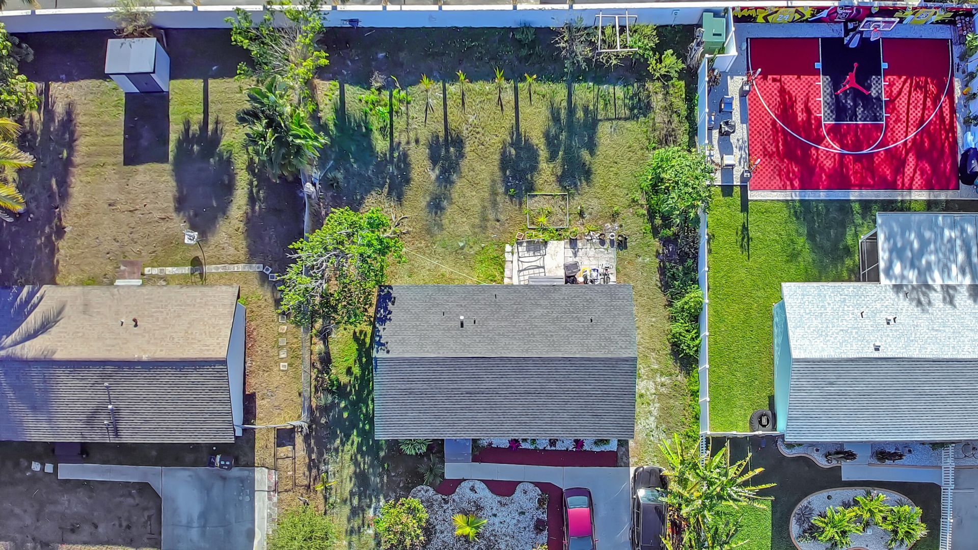 300 Elaine Circle E, West Palm Beach, FL 33409 Photo