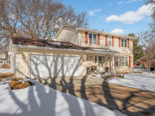 9622 Toledo Circle, Bloomington, MN 55437