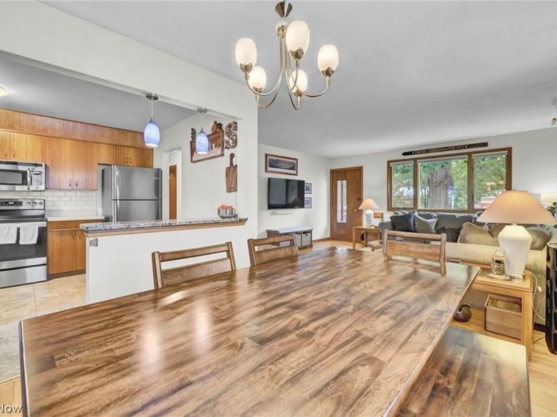 7329 Craigmere Drive, Middleburg Heights, OH 44130 Photo 12