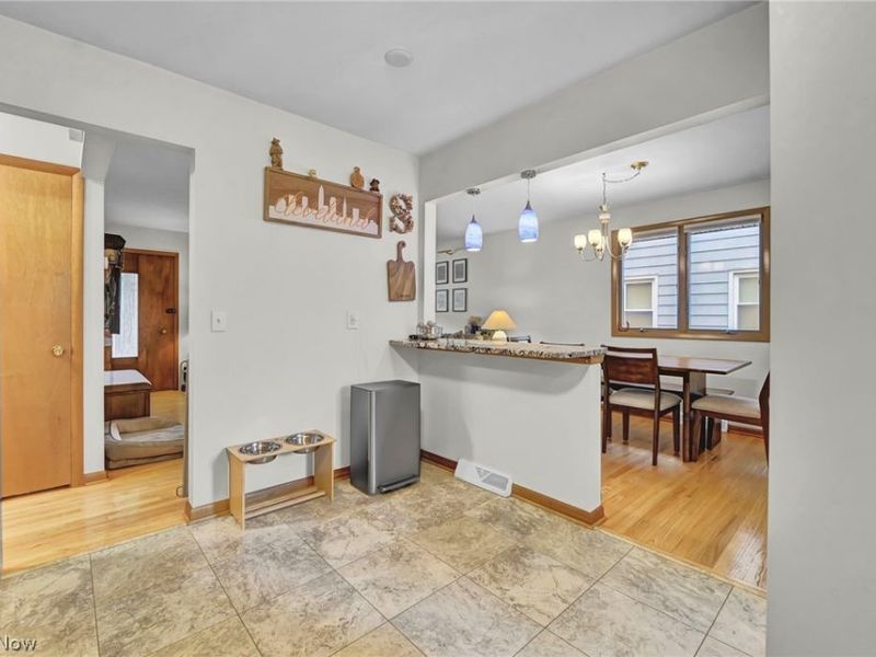 7329 Craigmere Drive, Middleburg Heights, OH 44130 Photo 15