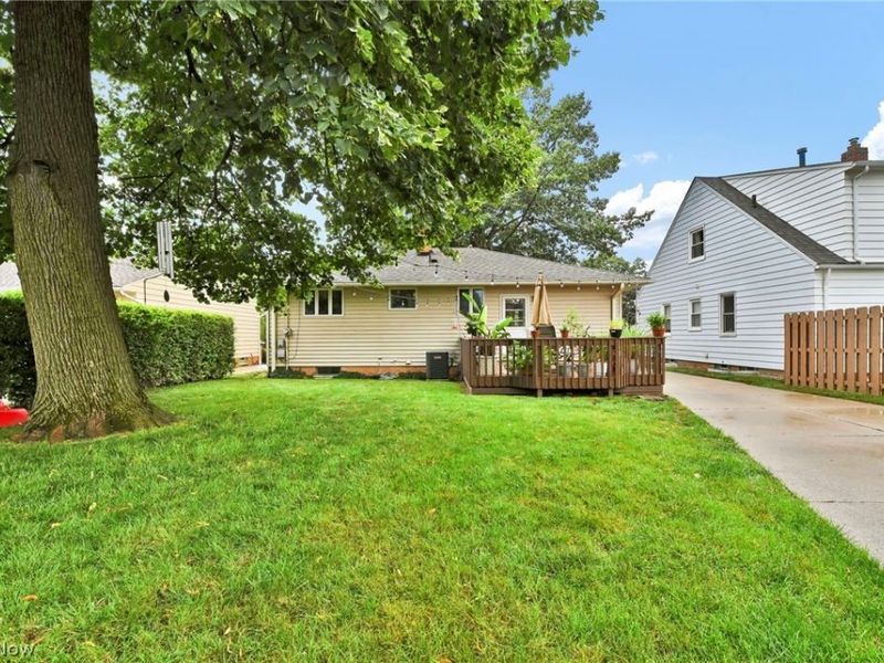 7329 Craigmere Drive, Middleburg Heights, OH 44130 Photo 34