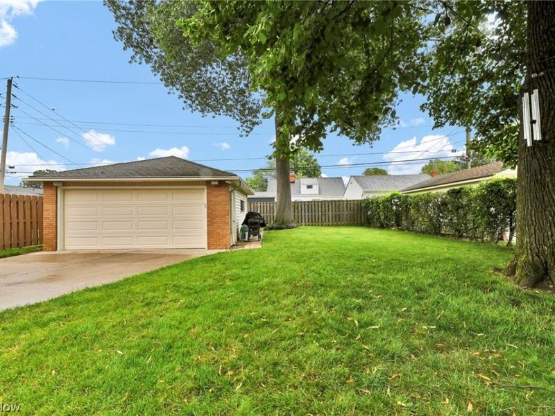 7329 Craigmere Drive, Middleburg Heights, OH 44130 Photo 35