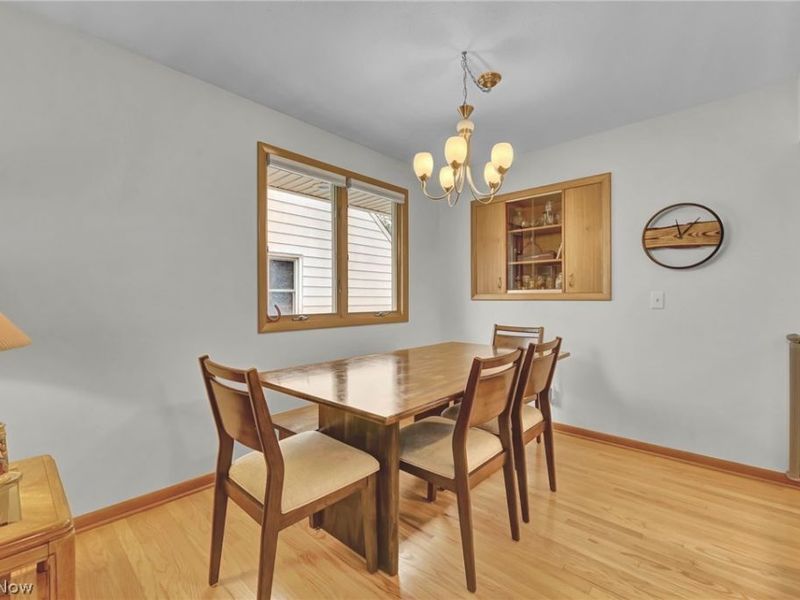 7329 Craigmere Drive, Middleburg Heights, OH 44130 Photo 9