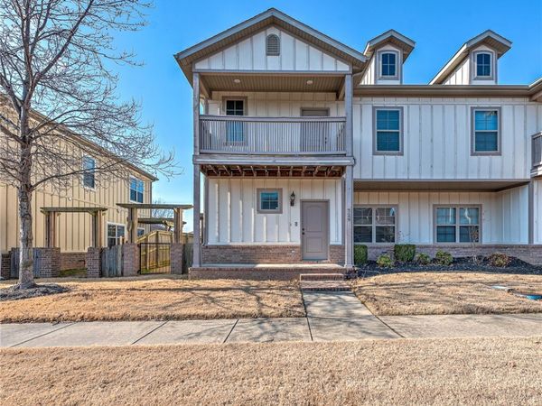 729 N Wordsworth Lane , Fayetteville, AR 72704