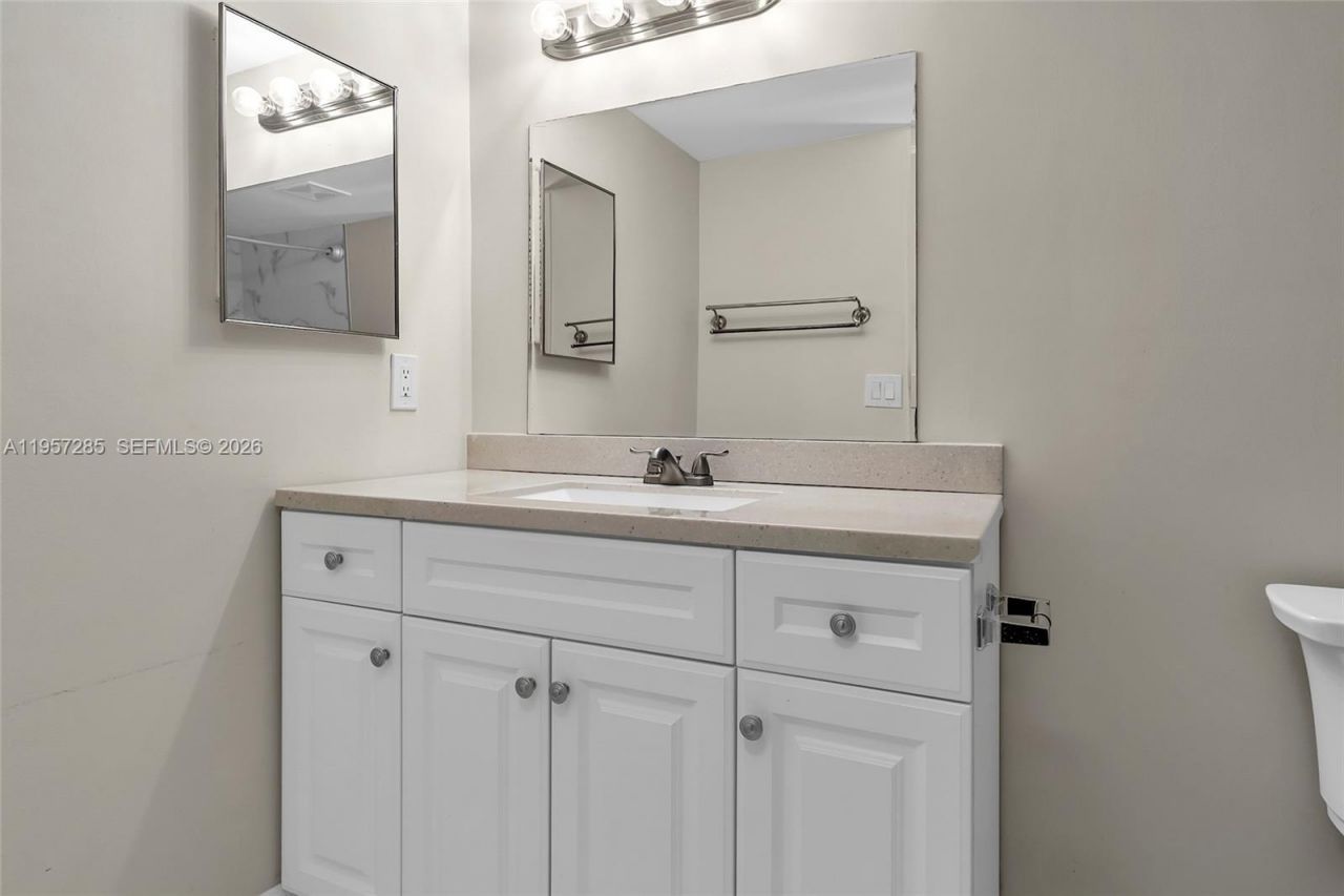 6768 Canary Palm Cir, Boca Raton, FL 33433 Photo