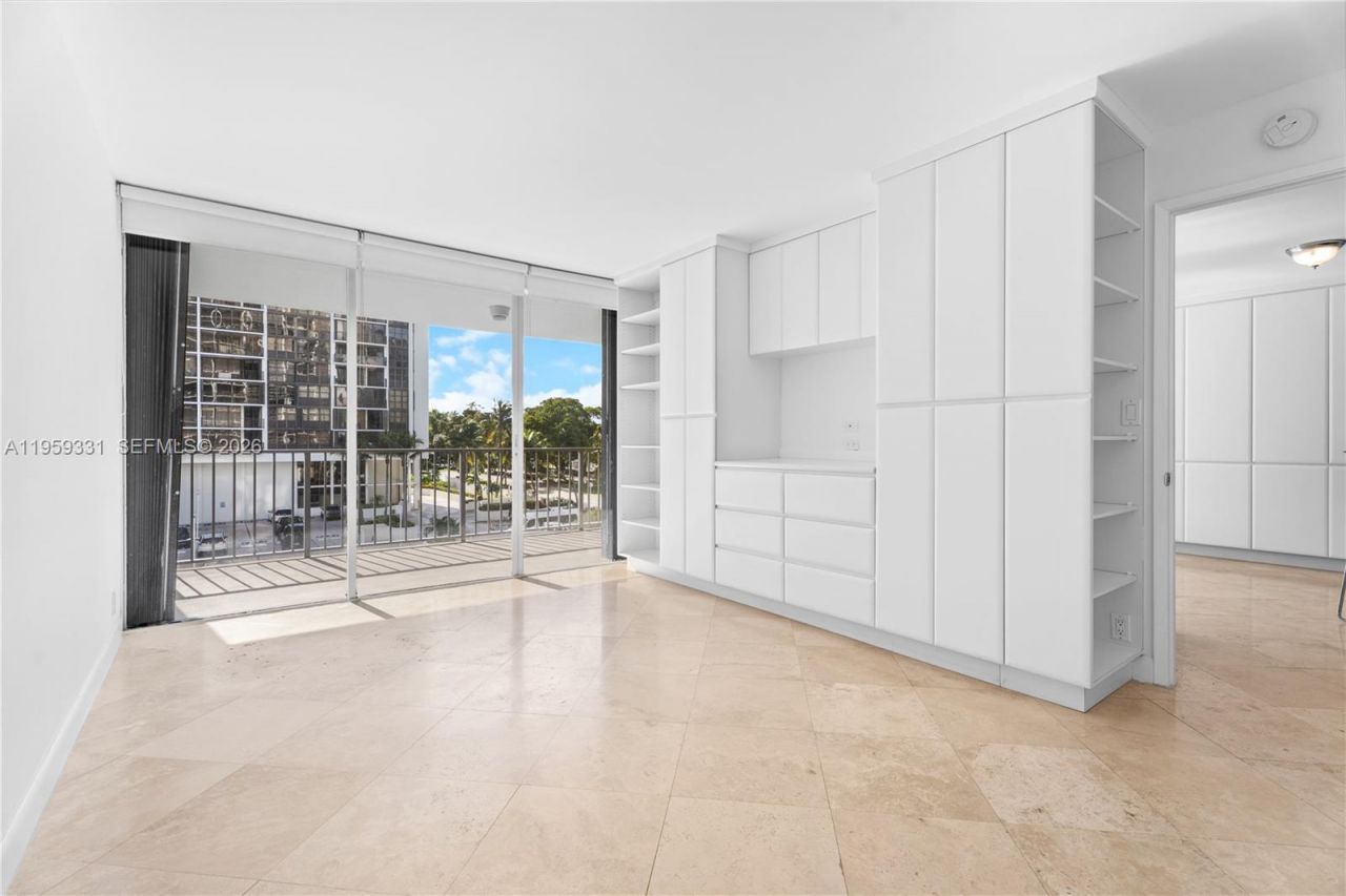 1901 Brickell Avenue , Unit B407, Miami, FL 33129 Photo