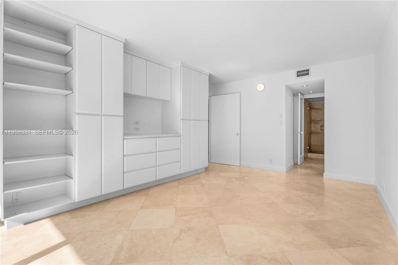 1901 Brickell Avenue , Unit B407, Miami, FL 33129 Photo