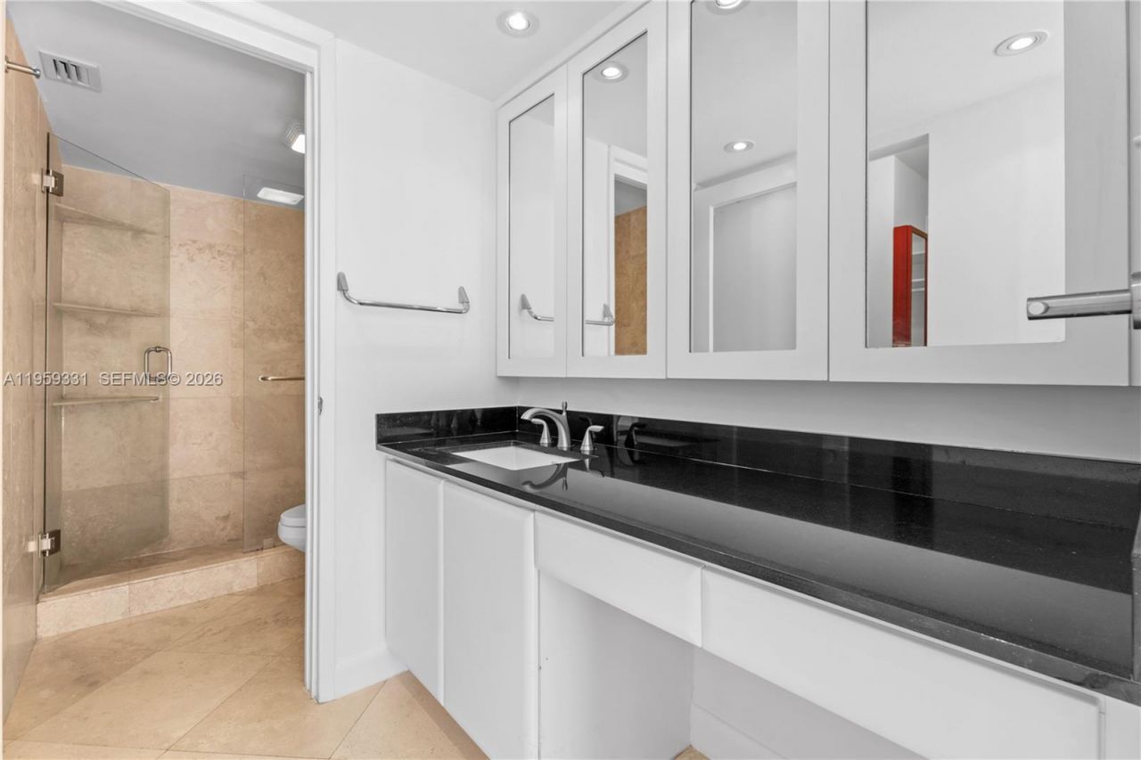 1901 Brickell Avenue , Unit B407, Miami, FL 33129 Photo