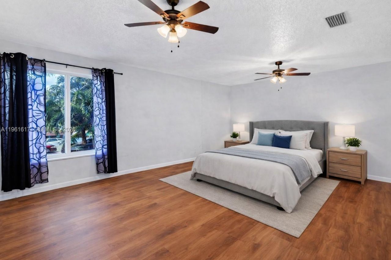 7345 NW 75th St, Tamarac, FL 33321 Photo