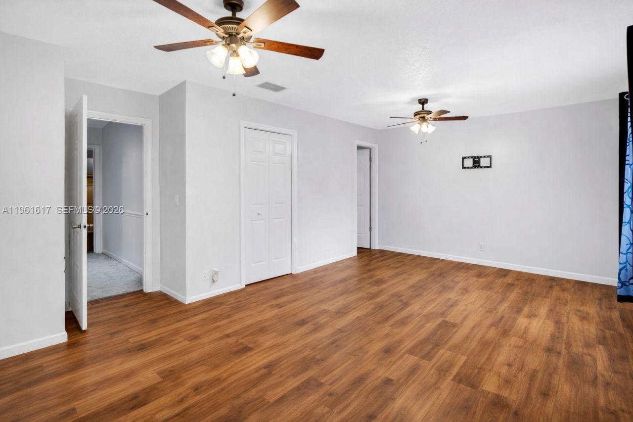 7345 NW 75th St, Tamarac, FL 33321 Photo