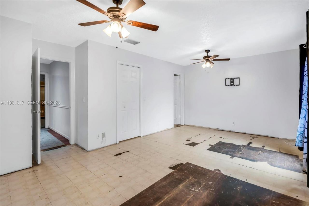 7345 NW 75th St, Tamarac, FL 33321 Photo