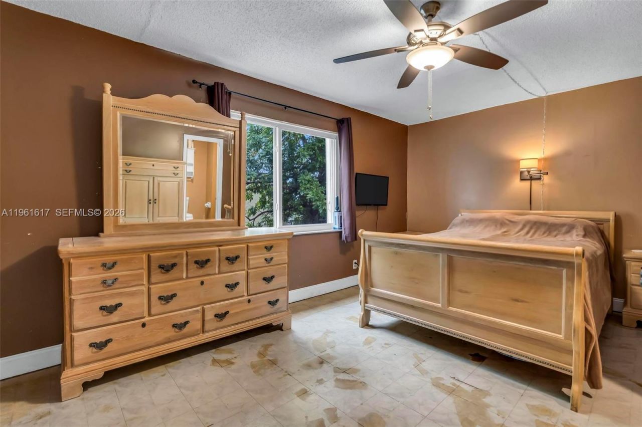 7345 NW 75th St, Tamarac, FL 33321 Photo