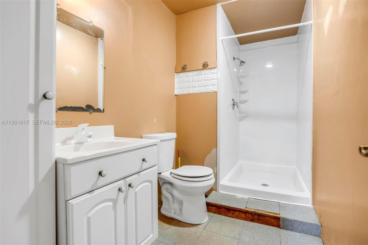 7345 NW 75th St, Tamarac, FL 33321 Photo