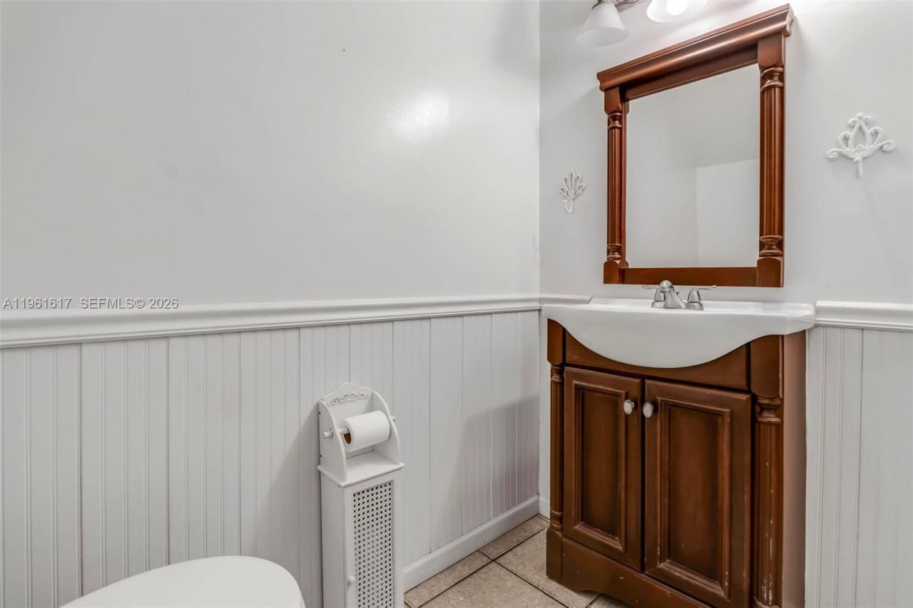 7345 NW 75th St, Tamarac, FL 33321 Photo