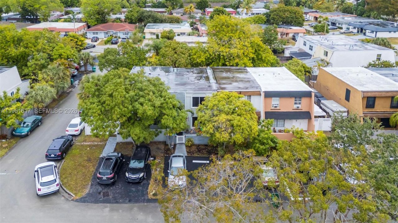 7345 NW 75th St, Tamarac, FL 33321 Photo