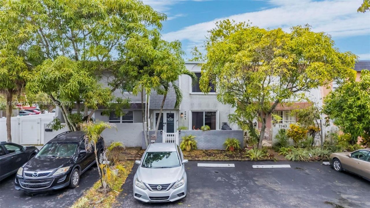 7345 NW 75th St, Tamarac, FL 33321 Photo