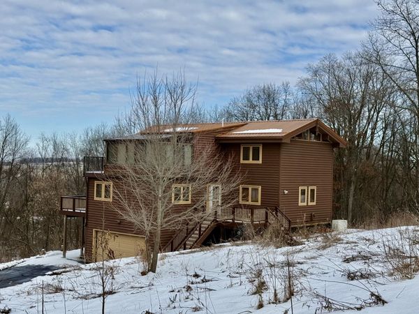 14418 Mansion Heights Drive, Harvard, IL 60033