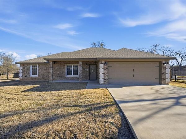 37 Buckskin Loop, Morgans Point Resort, TX 76513