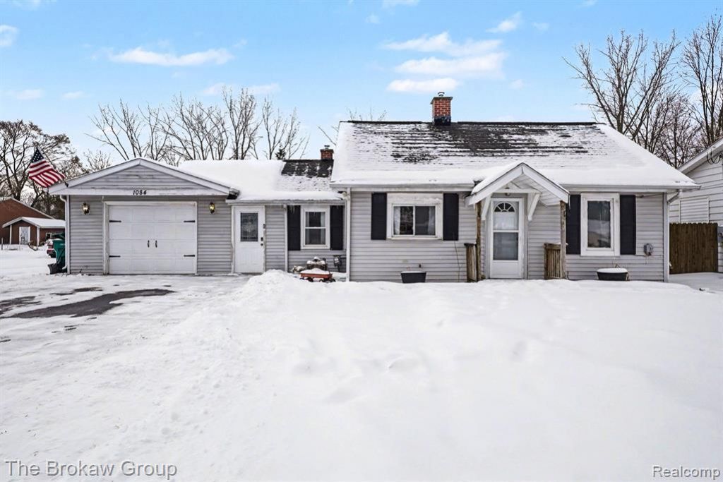 1084 Midland Road, Monitor Township, MI 48706 Main Photo