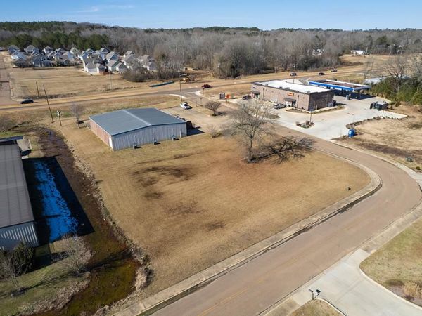 105 Commerce, Oxford, MS 38655