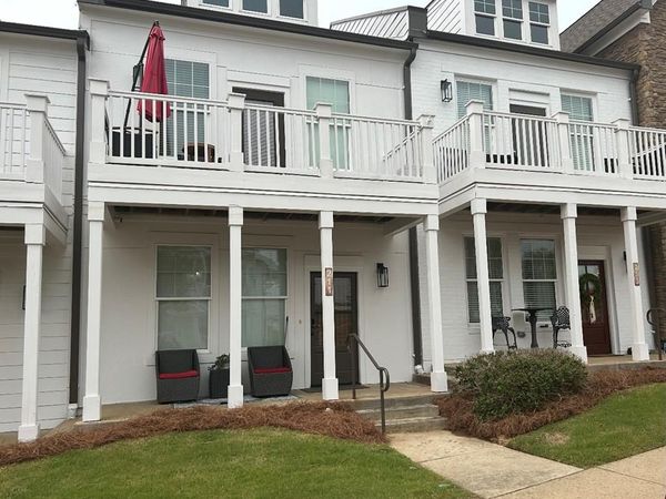 211 Town Center Dr, Oxford, MS 38655