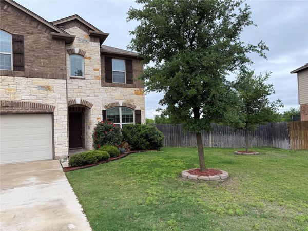 704 Carillion DR, Pflugerville, TX 78660