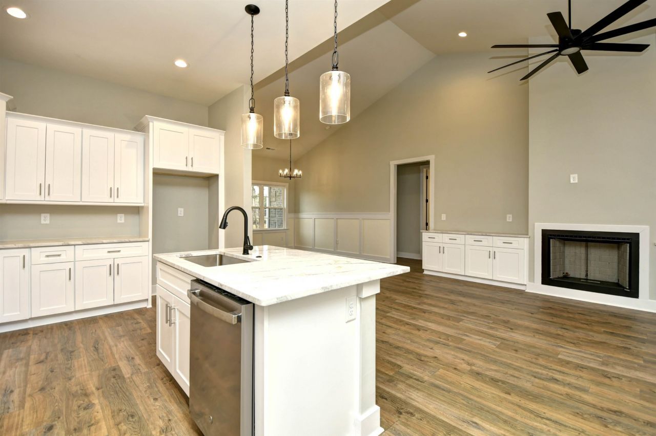 297 Waterfall Circle Photo 11