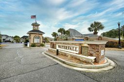 297 Waterfall Circle photo 4