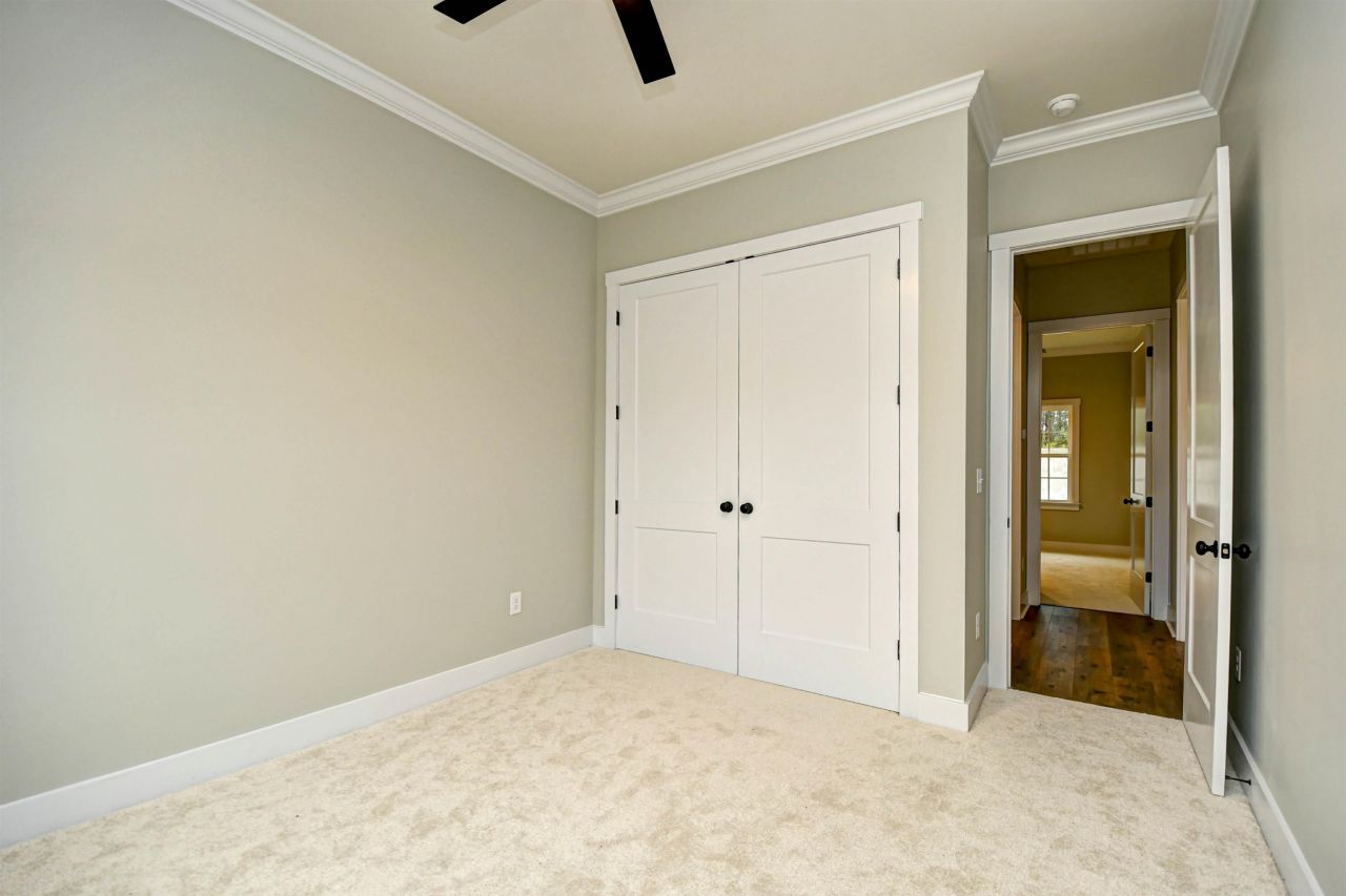 297 Waterfall Circle Photo 22