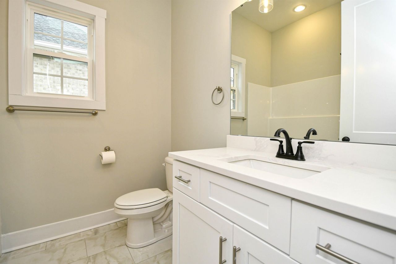 297 Waterfall Circle Photo 23