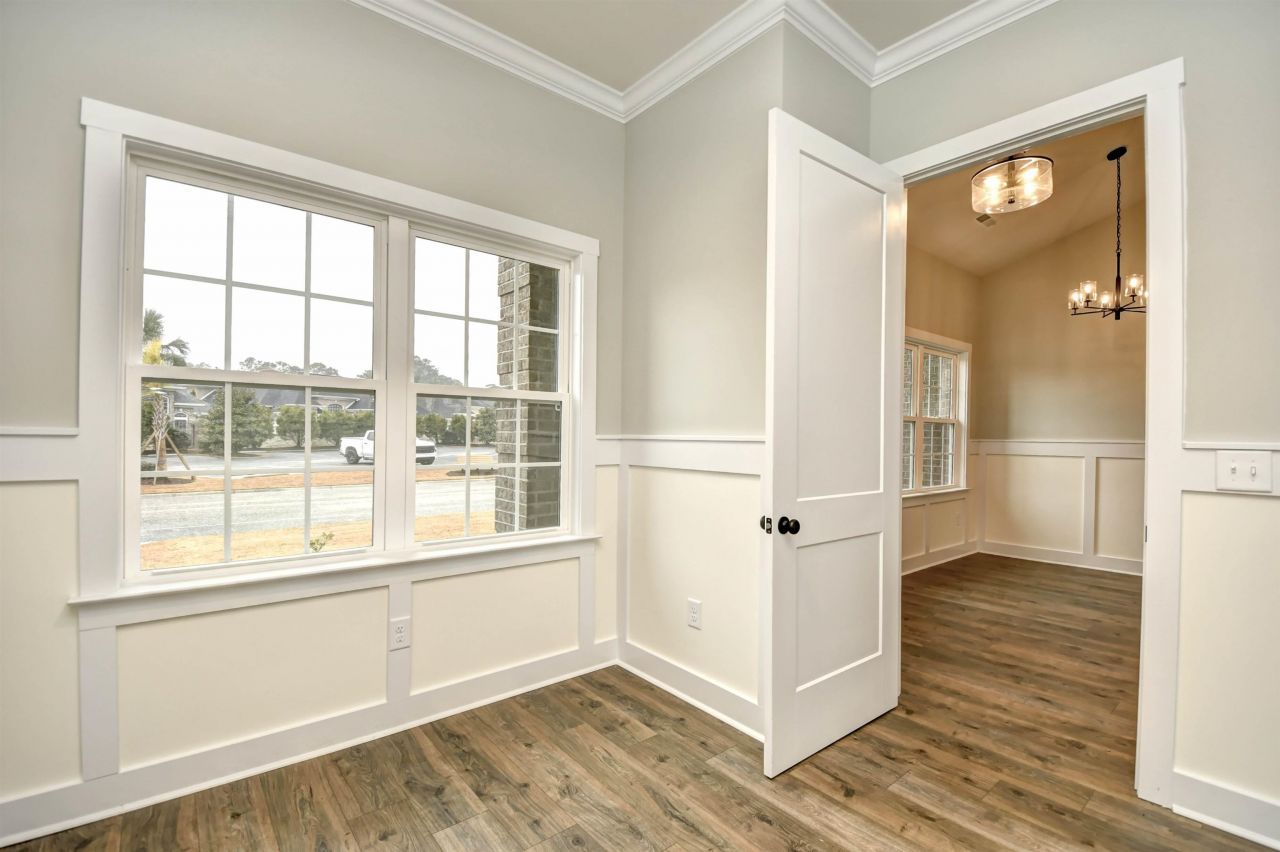 297 Waterfall Circle Photo 24