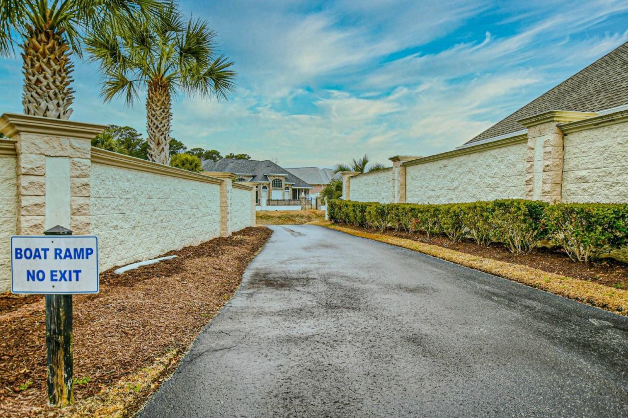 297 Waterfall Circle Photo 34