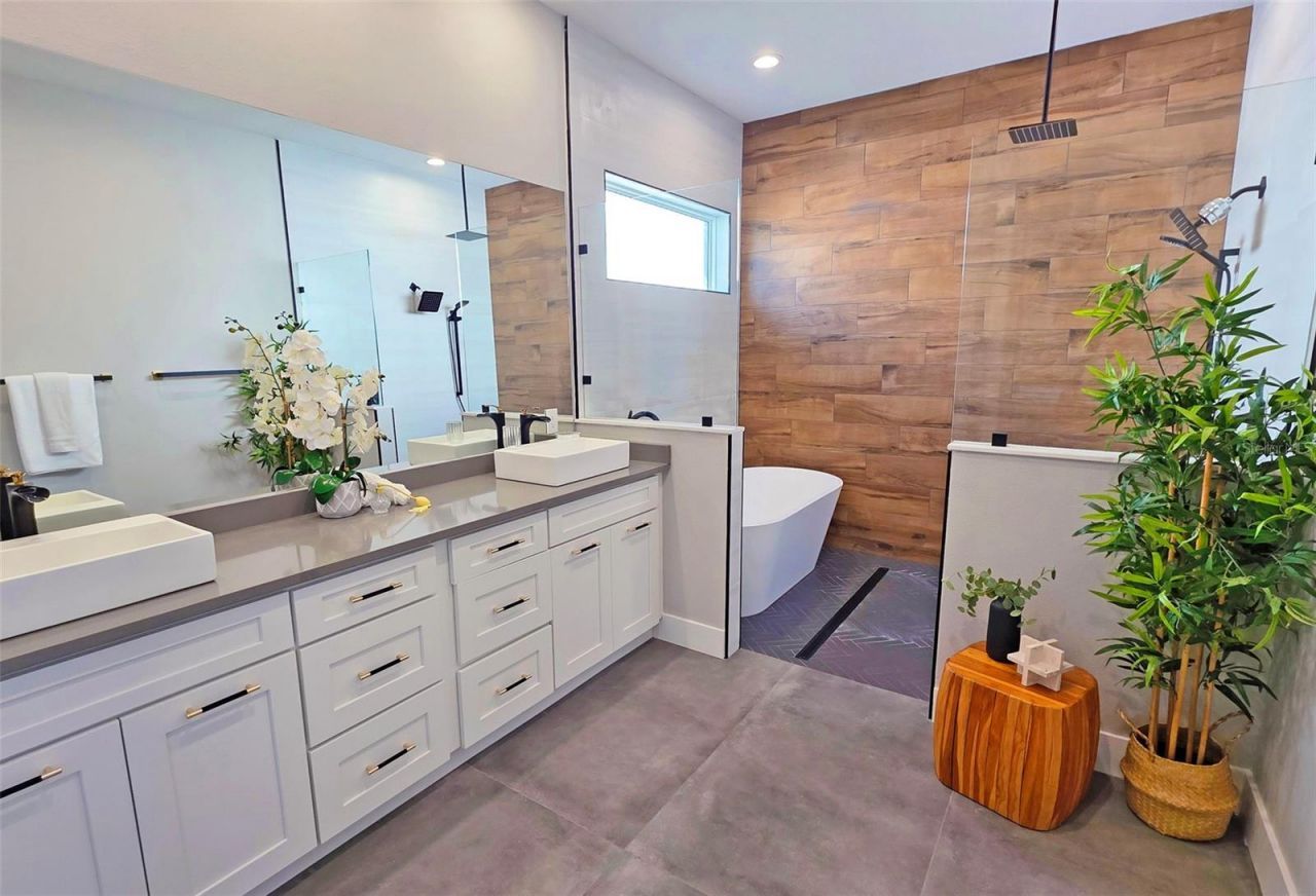 2475 Bay Street, Sarasota, FL 34237 Photo