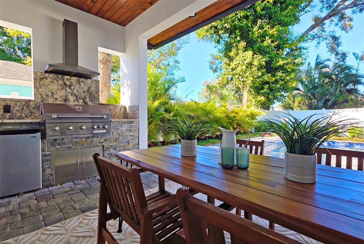 2475 Bay Street, Sarasota, FL 34237 Photo