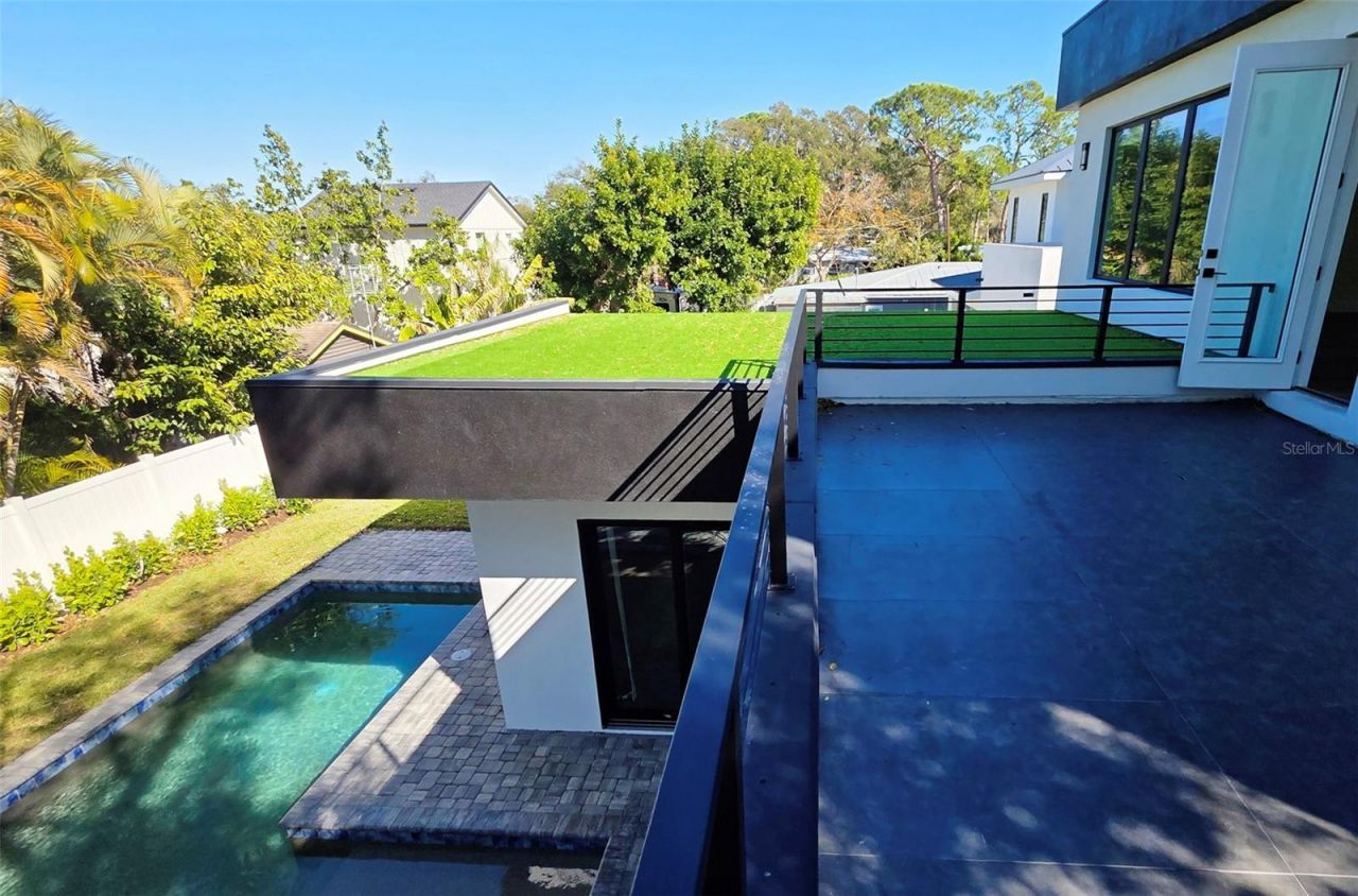 2475 Bay Street, Sarasota, FL 34237 Photo