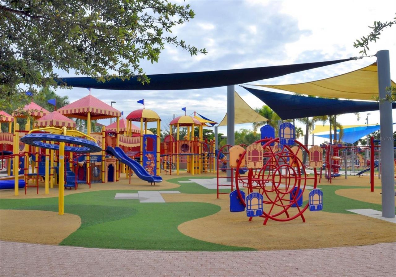 2475 Bay Street, Sarasota, FL 34237 Photo