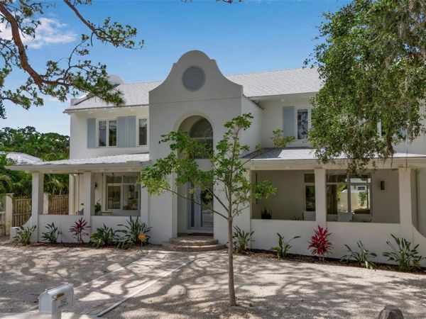 1642 ARLINGTON STREET, SARASOTA, FL 34239