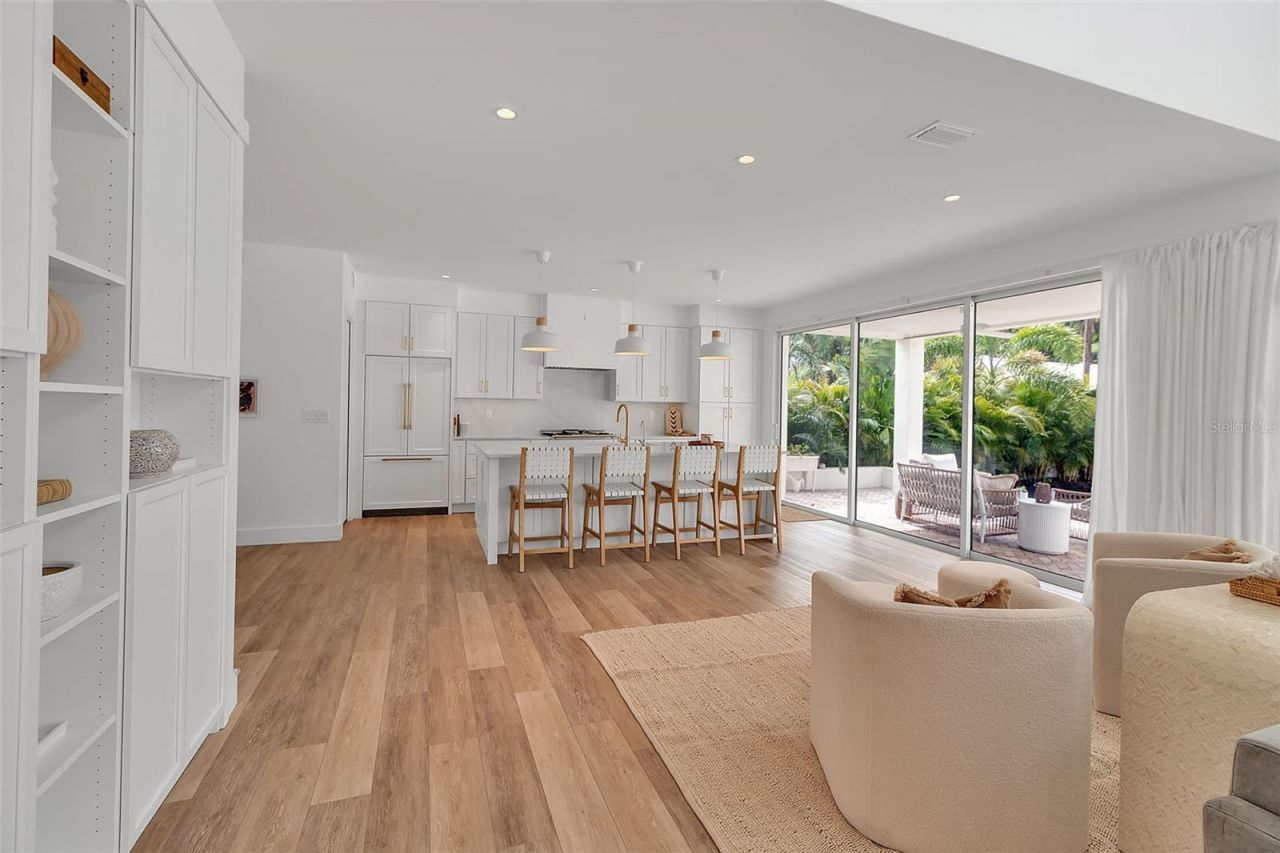 1642 Arlington Street, Sarasota, FL 34239 Photo