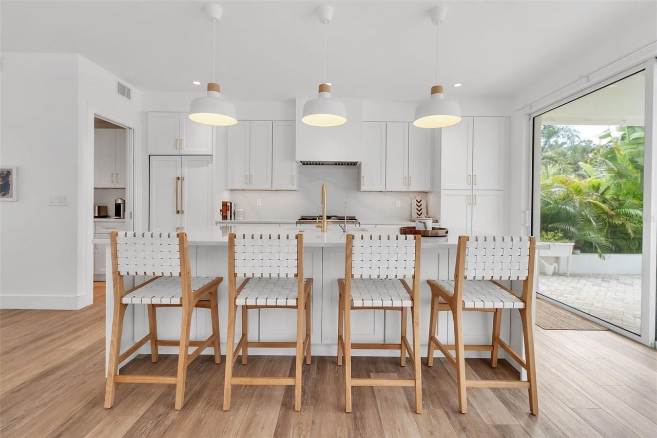 1642 Arlington Street, Sarasota, FL 34239 Photo