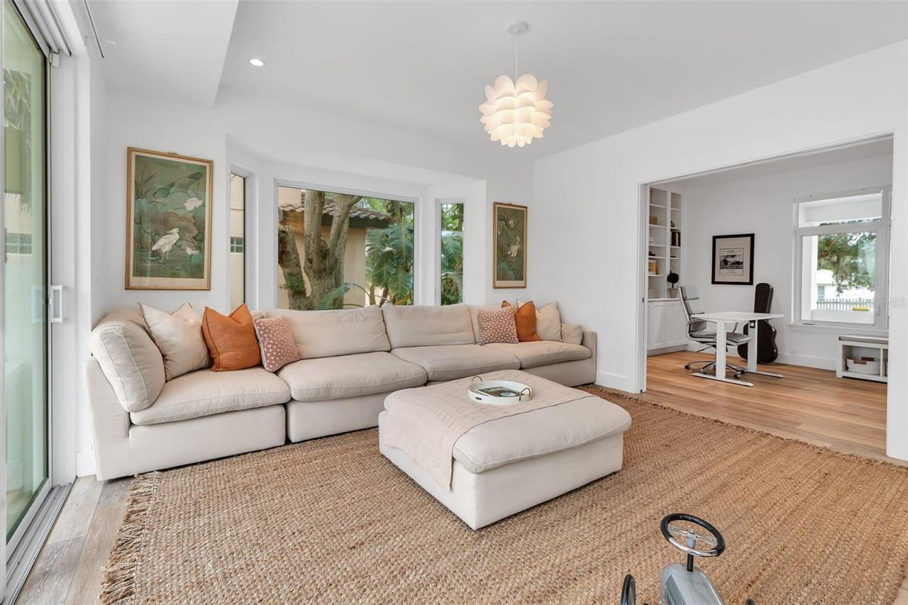 1642 Arlington Street, Sarasota, FL 34239 Photo