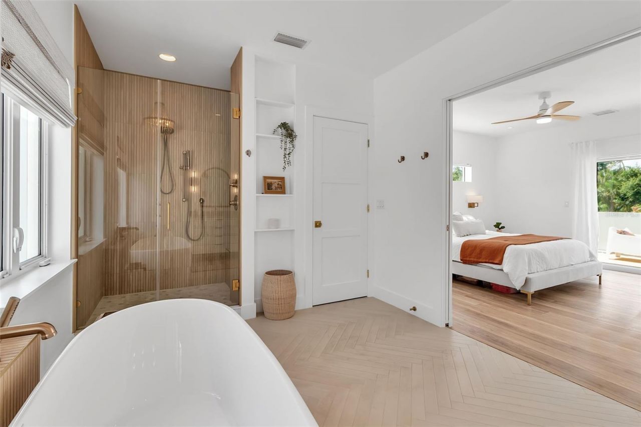 1642 Arlington Street, Sarasota, FL 34239 Photo