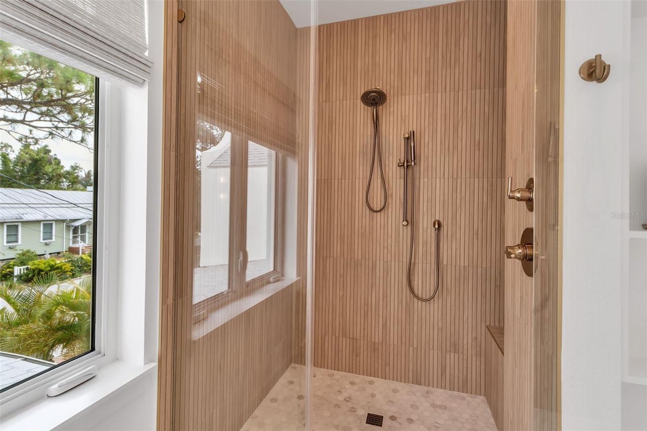 1642 Arlington Street, Sarasota, FL 34239 Photo