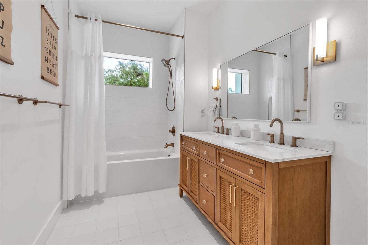 1642 Arlington Street, Sarasota, FL 34239 Photo