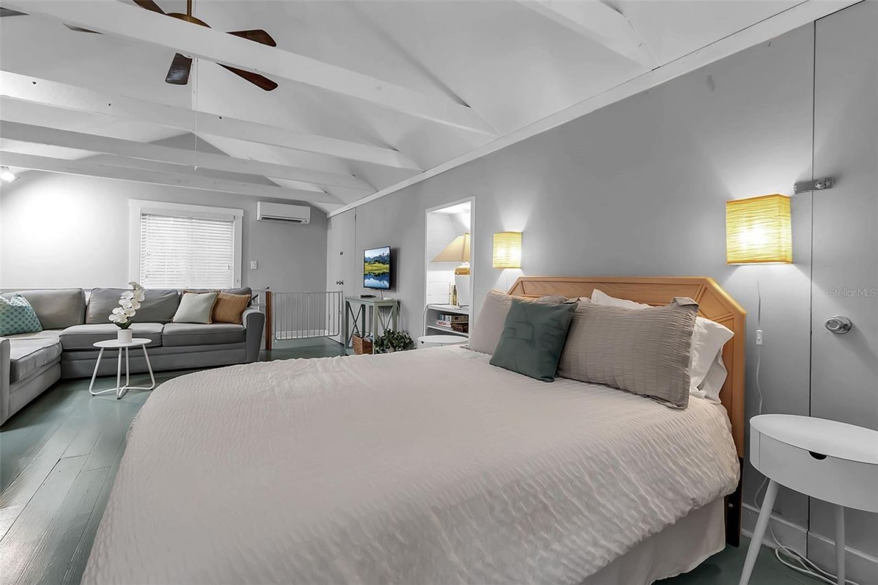 1642 Arlington Street, Sarasota, FL 34239 Photo